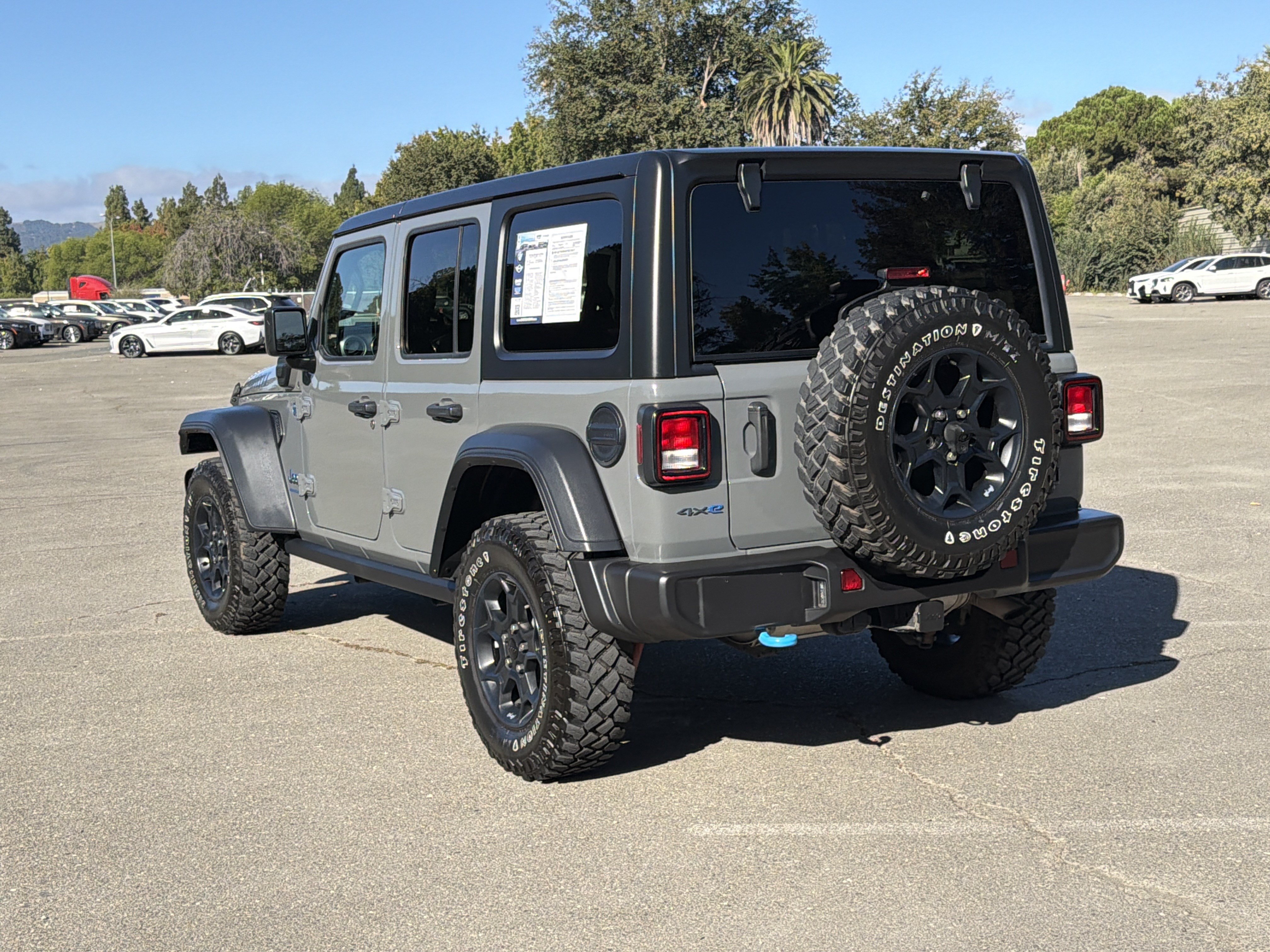 Used 2023 Jeep Wrangler Unlimited AWD/4WD image 19