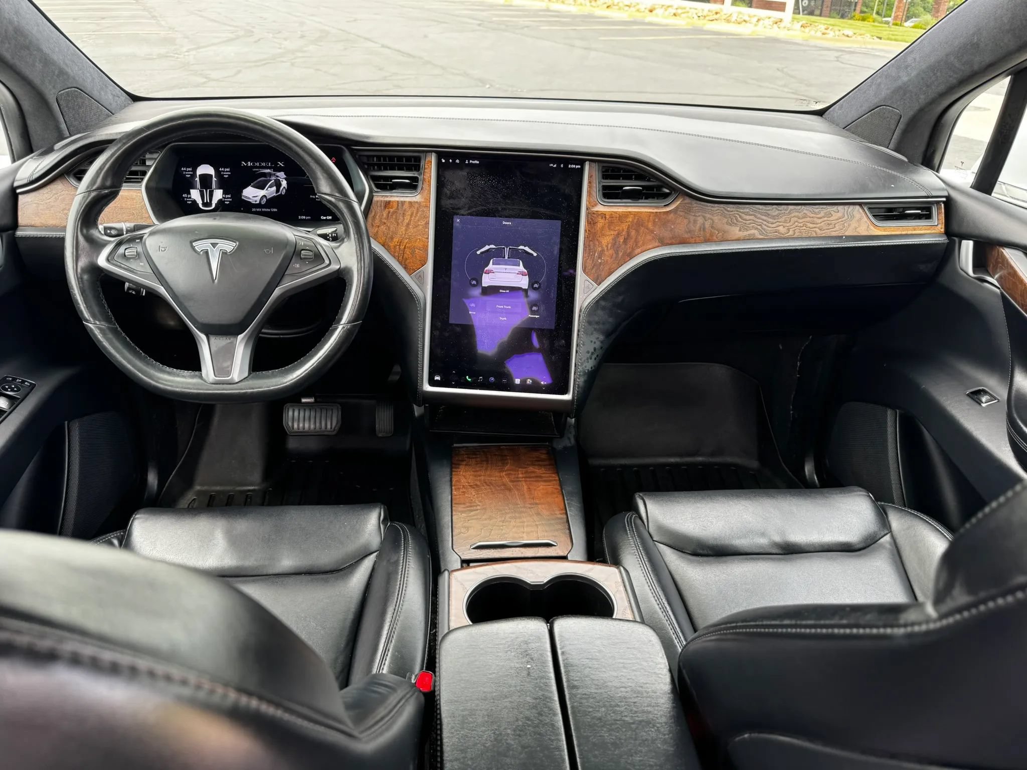 Used 2020 Tesla Model X Long Range AWD/4WD image 9