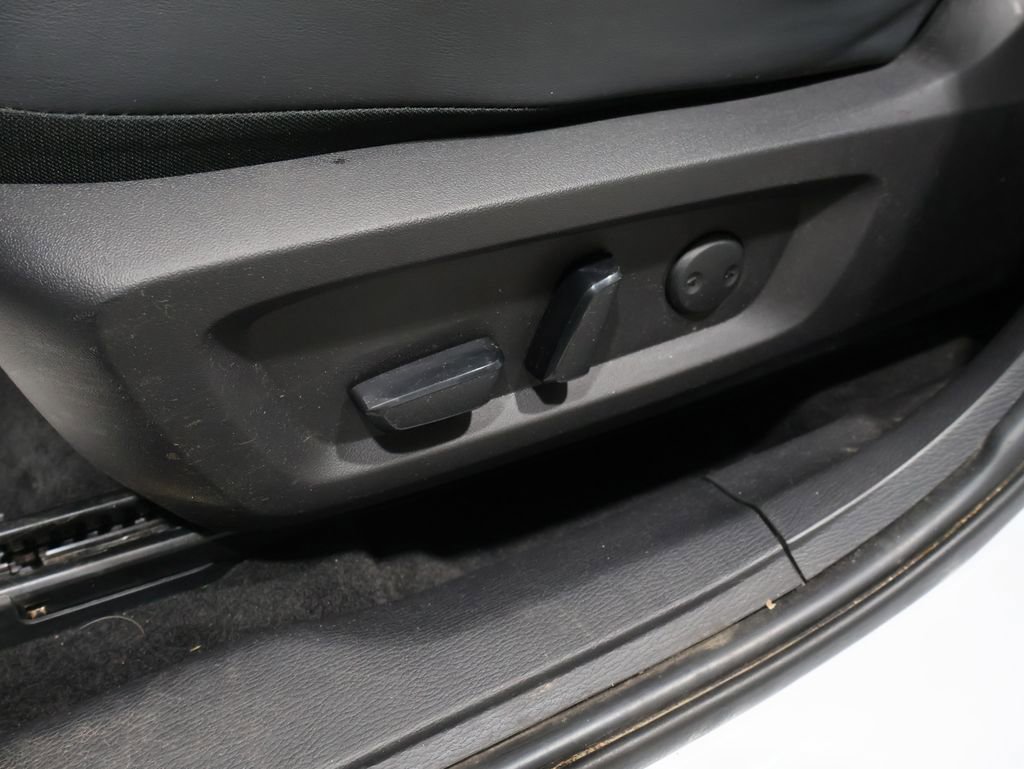 Used 2024 Mitsubishi Outlander SE image 12