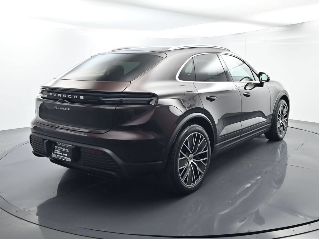 Certified 2025 Porsche Macan 4S Electric AWD/4WD image 14