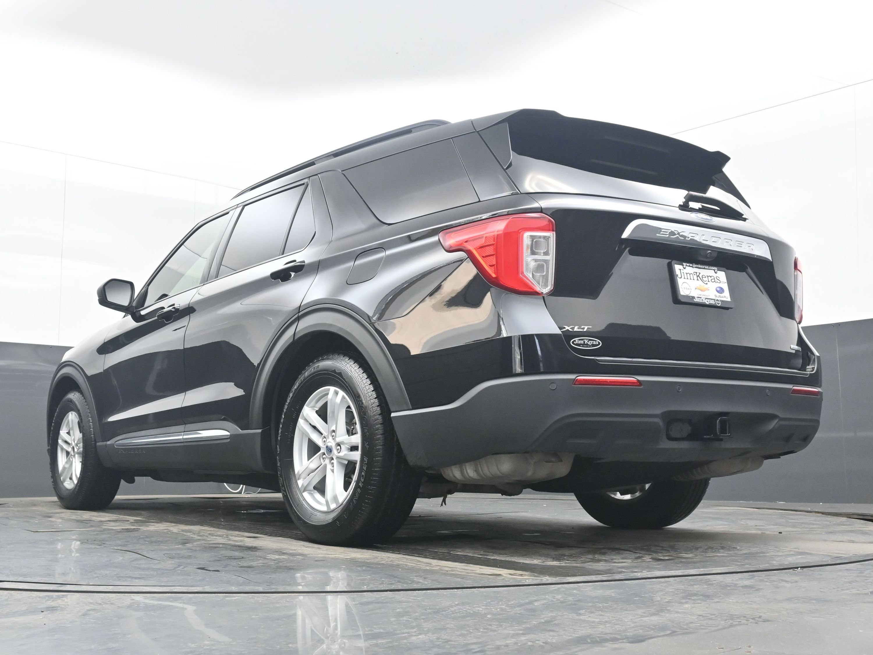 Used 2020 Ford Explorer XLT w/ Class III Trailer Tow Package image 30