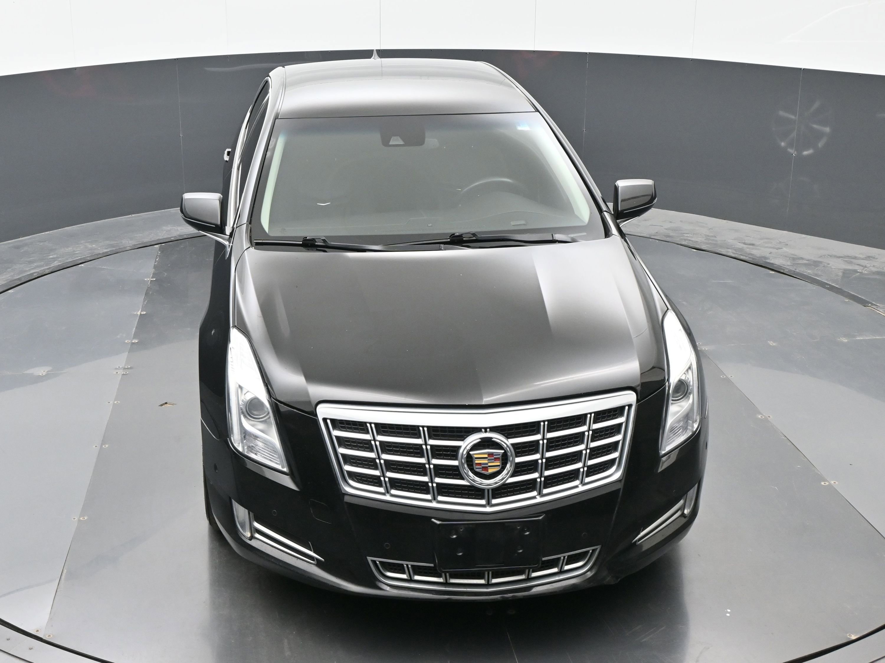 Used 2014 Cadillac XTS Luxury w/ Driver Awareness Package FWD image 33
