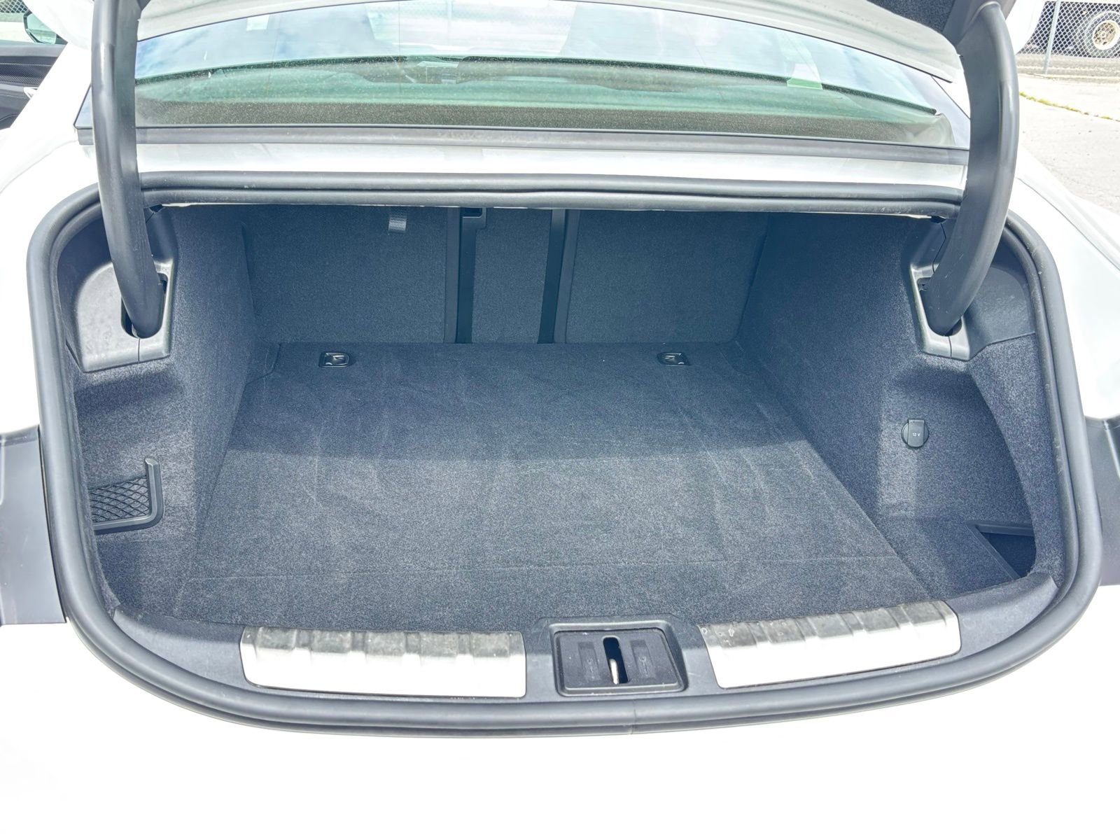 Used 2022 Audi e-tron GT Premium Plus w/ Performance Package image 24