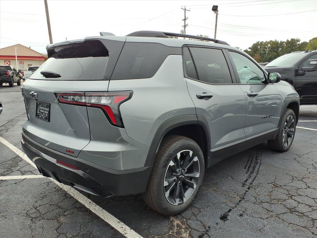 New 2027 Chevrolet Equinox RS FWD image 3