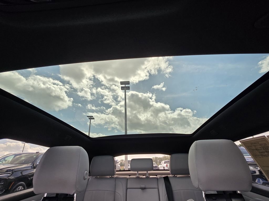 Used 2023 Land Rover Range Rover Evoque S image 22