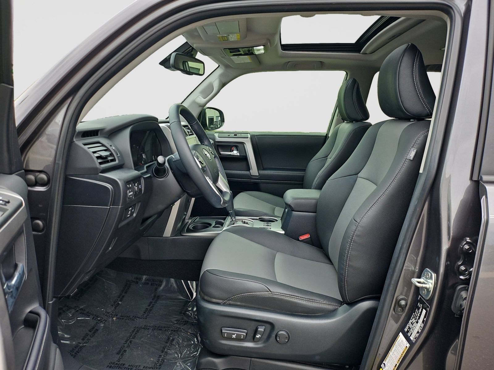Used 2023 Toyota 4Runner SR5 Premium w/ Moonroof Package RWD image 16