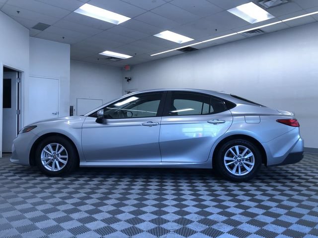 Used 2026 Toyota Camry LE FWD image 12