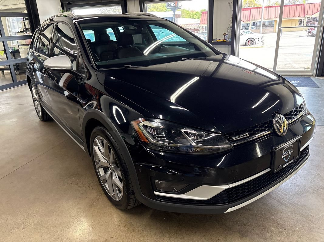 Used 2018 Volkswagen Golf Alltrack SEL AWD/4WD image 14