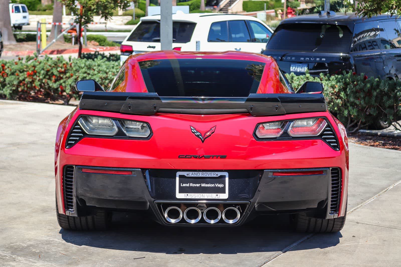 Used 2015 Chevrolet Corvette Z06 w/ 3LZ Preferred Equipment Group RWD image 5