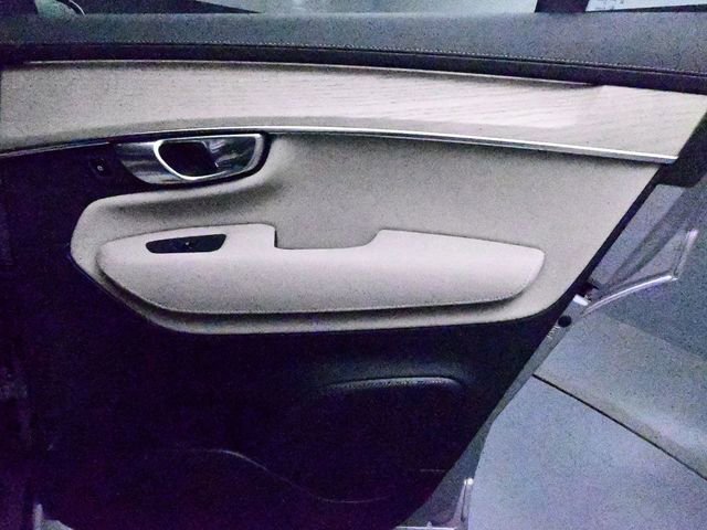 New 2026 Volvo XC90 T8 Core w/ Protection Package Premier image 29