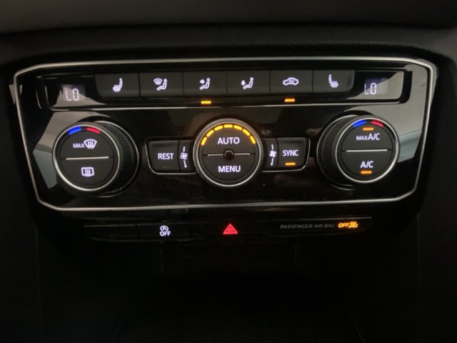 Used 2023 Volkswagen Atlas SE w/ Panoramic Sunroof Package AWD/4WD image 18