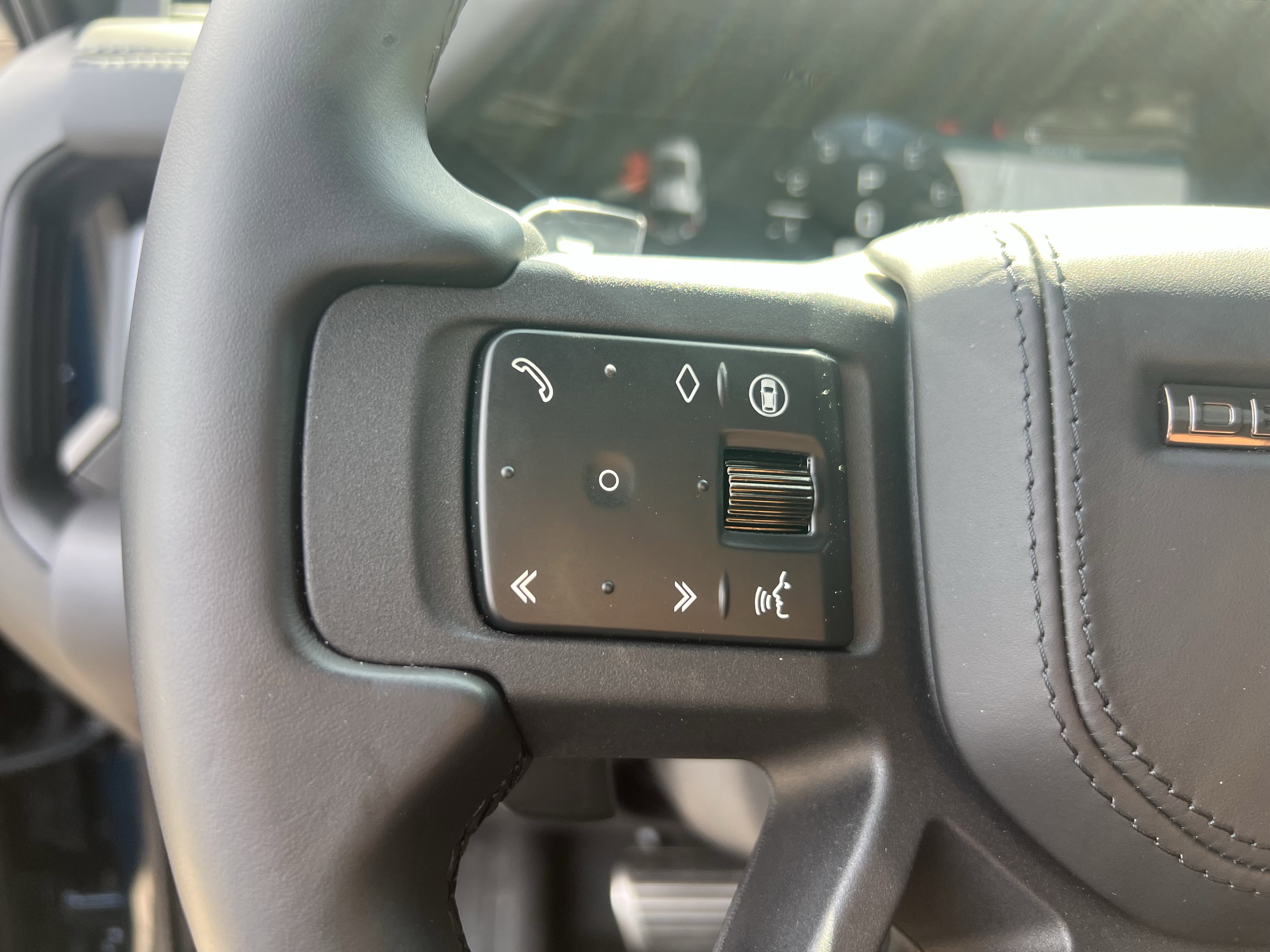 Certified 2026 Land Rover Defender 110 OCTA image 19