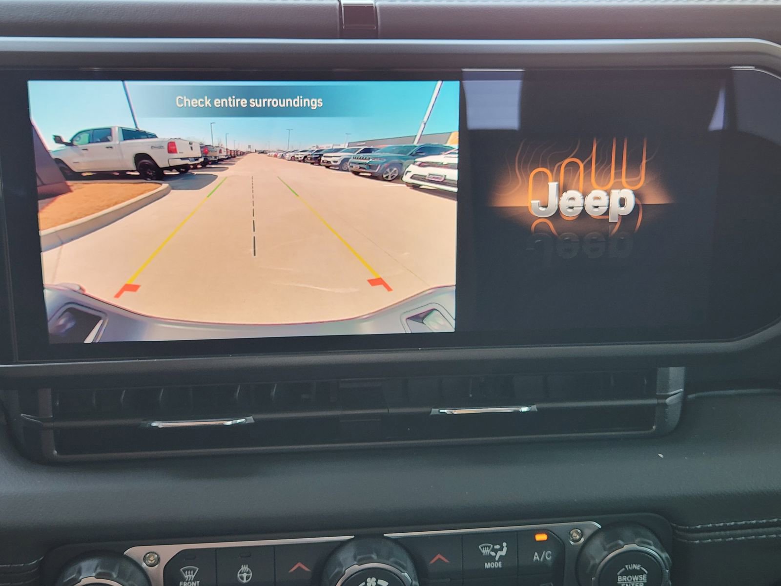 New 2026 Jeep Gladiator Sport AWD/4WD image 17