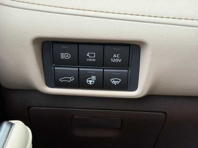 Used 2021 Toyota Highlander Platinum AWD/4WD image 31