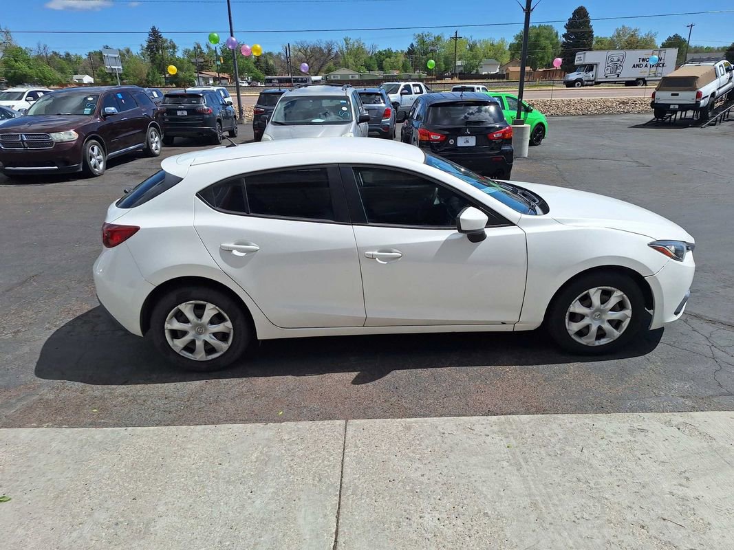 Used 2016 MAZDA MAZDA3 i Sport FWD image 9