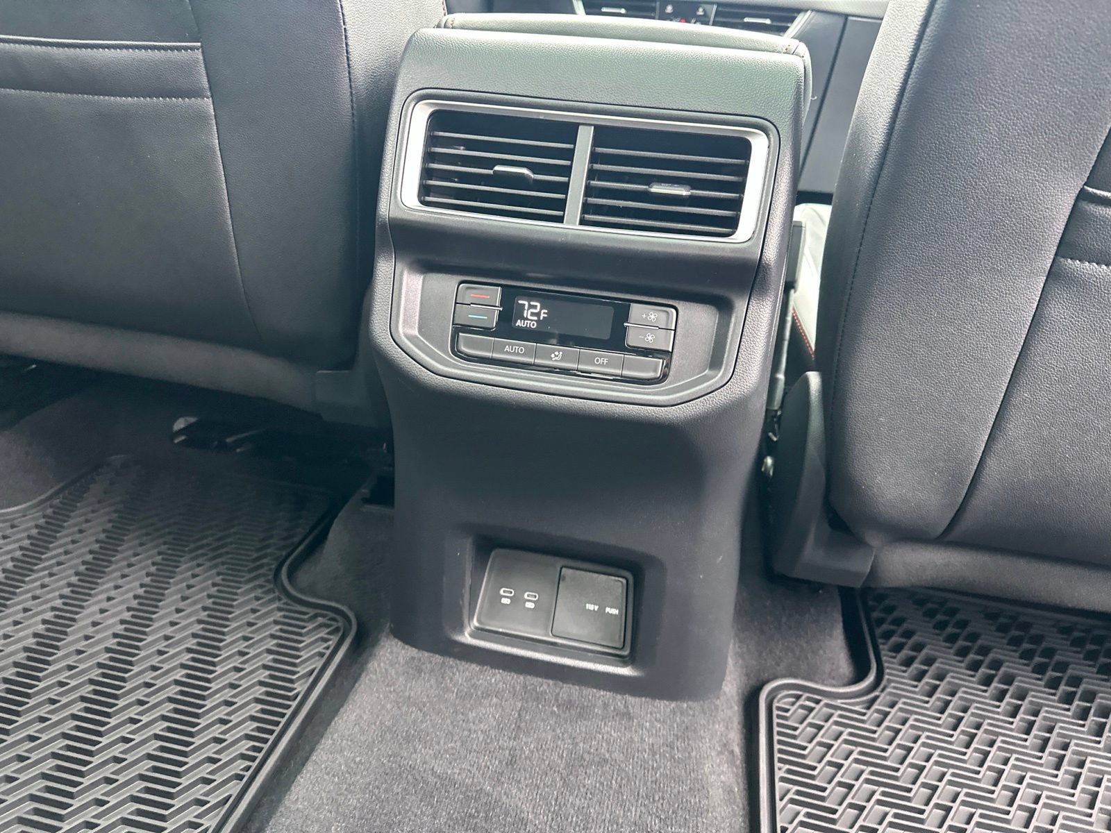 Certified 2026 Volkswagen Atlas Peak Edition AWD/4WD image 40
