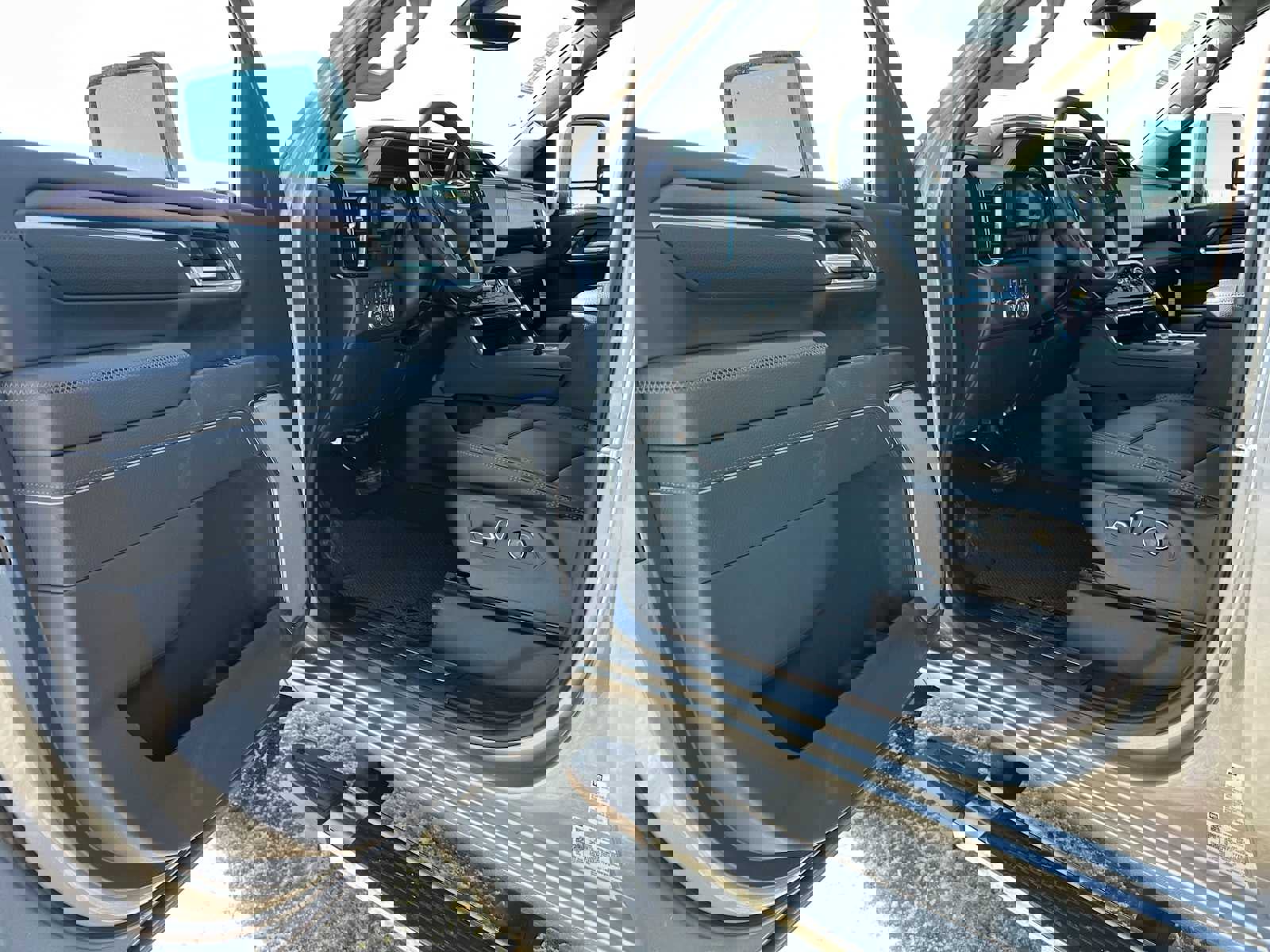 New 2026 GMC Sierra 2500 Denali w/ Technology Package image 19