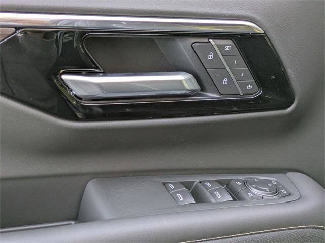 New 2026 Chevrolet Suburban Premier image 13