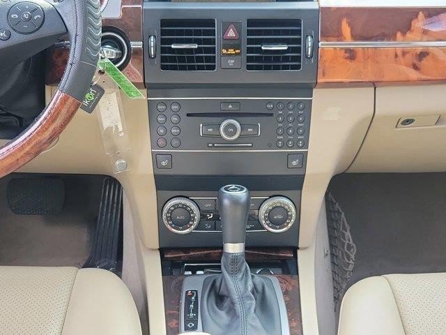 Used 2010 Mercedes-Benz GLK 350 4MATIC image 17