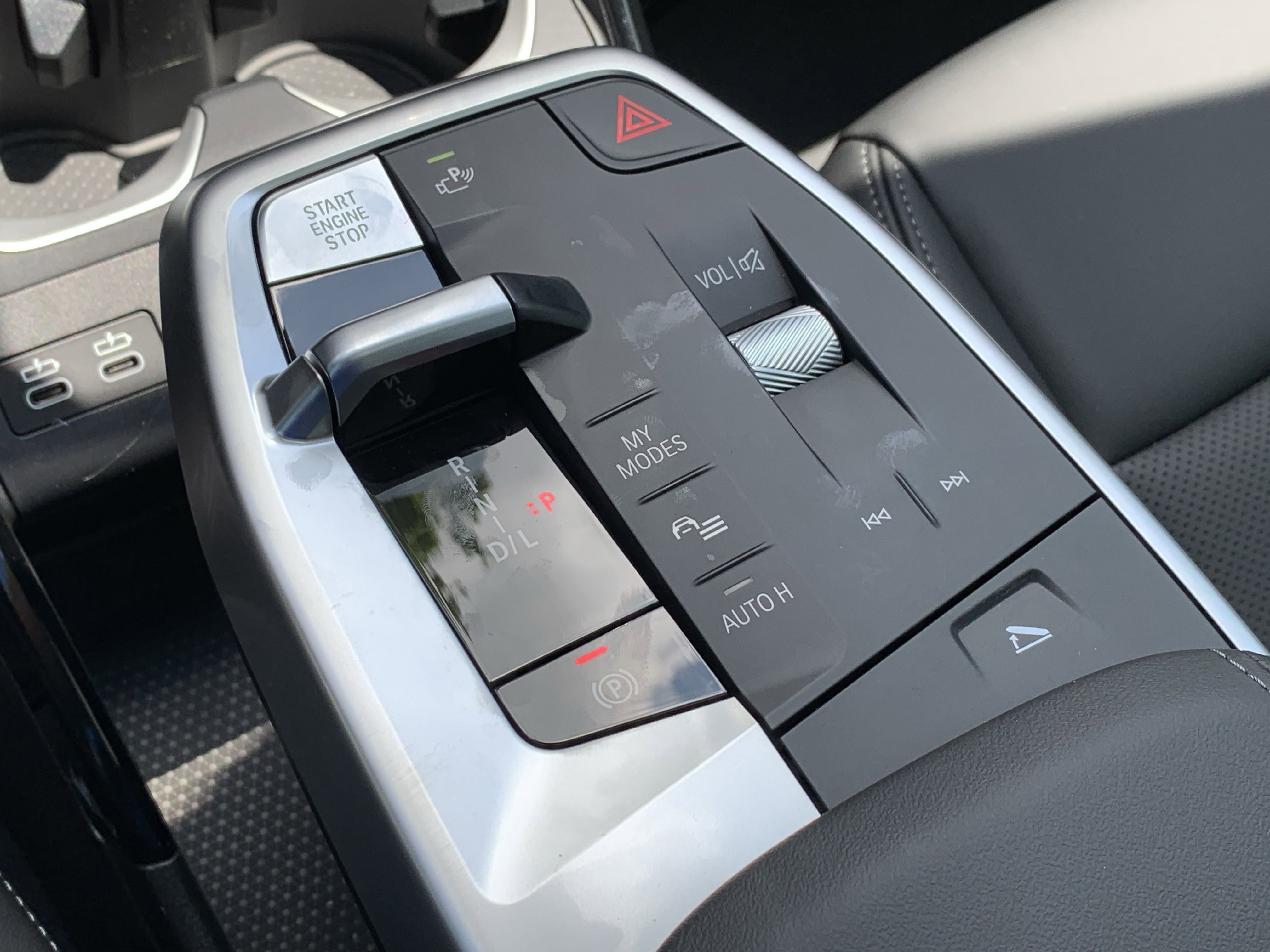 Used 2025 BMW X1 xDrive28i w/ Technology Package image 29