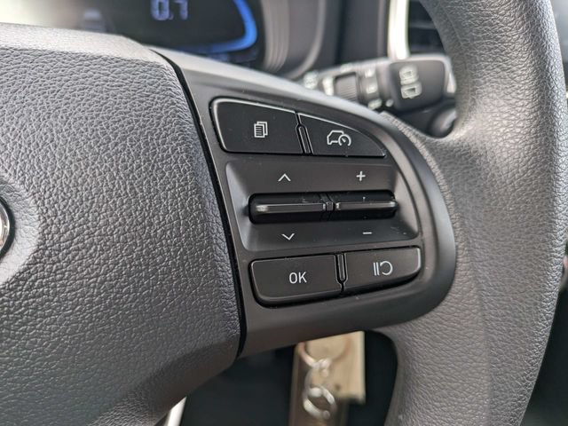 Used 2025 Hyundai Venue SE FWD image 22