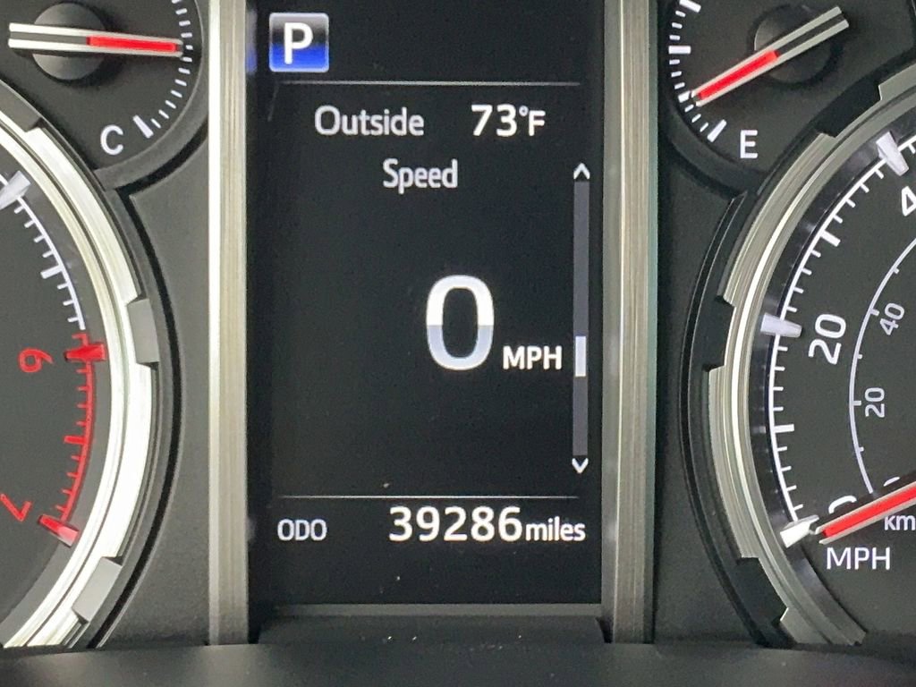 Used 2023 Toyota 4Runner Limited image 23