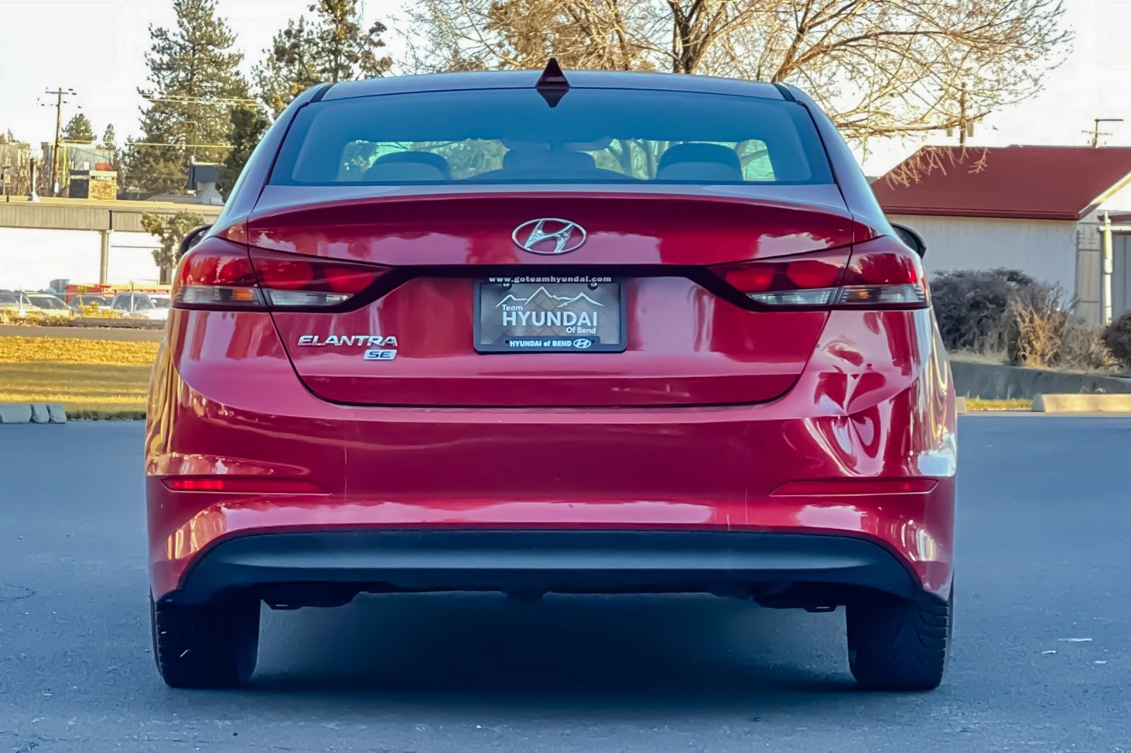 Used 2017 Hyundai Elantra SE image 5