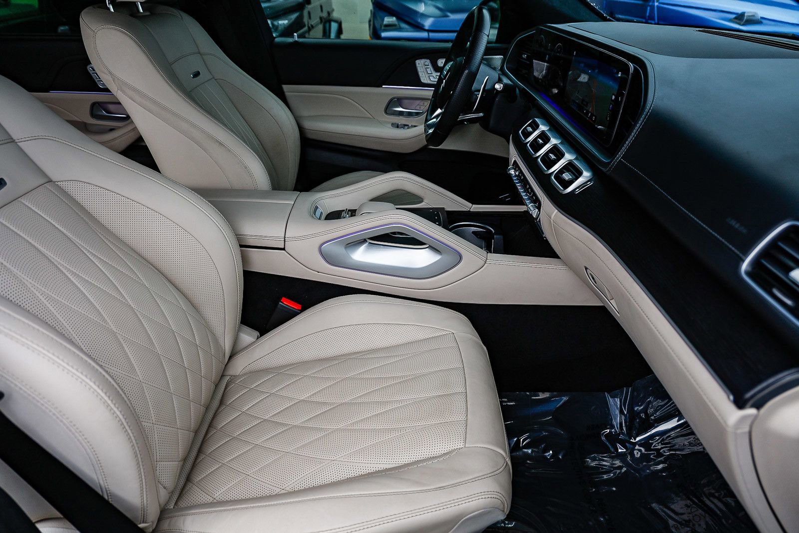 Certified 2023 Mercedes-Benz GLS 63 AMG 4MATIC image 17