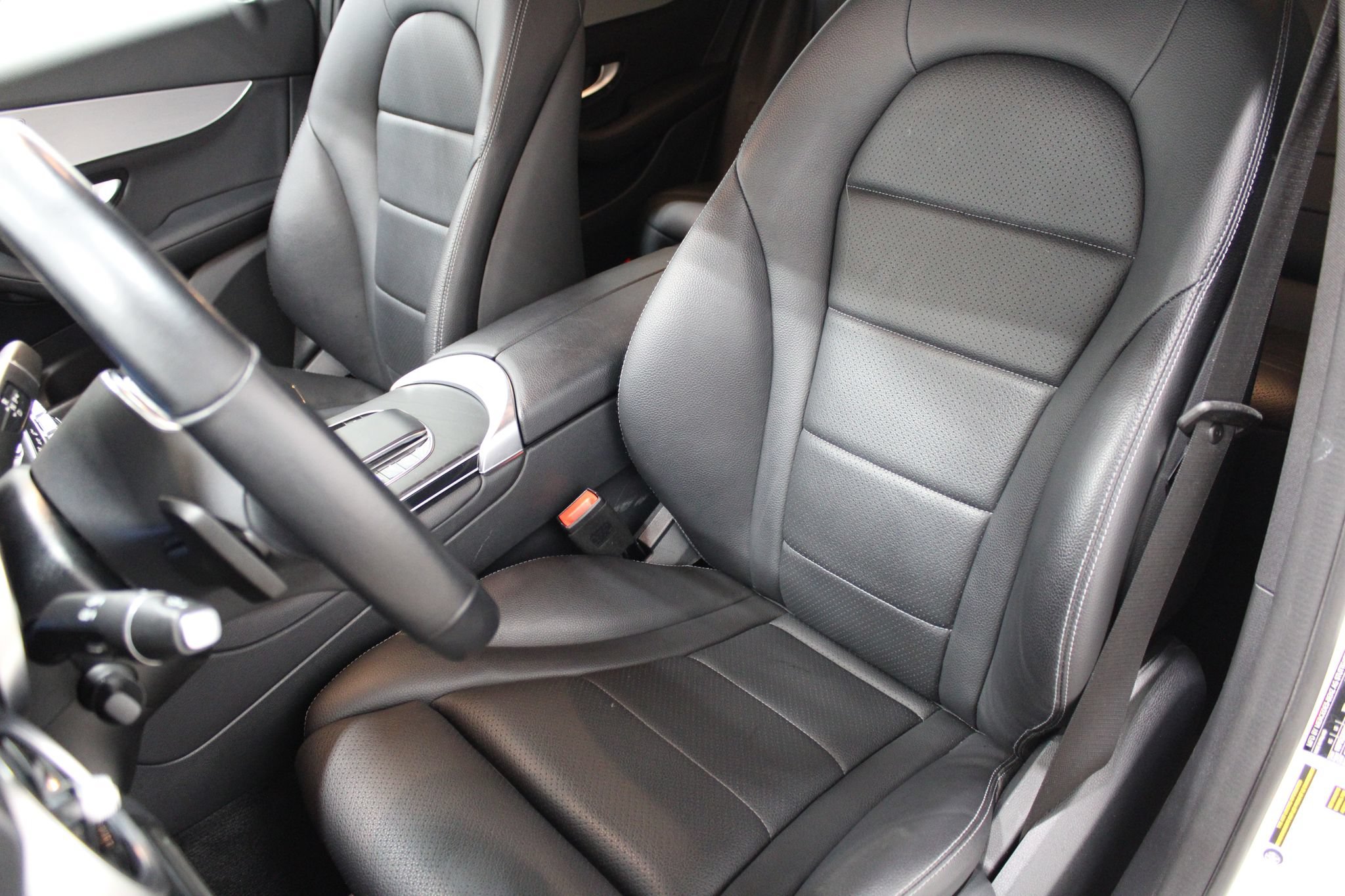 Used 2021 Mercedes-Benz GLC 300 image 14