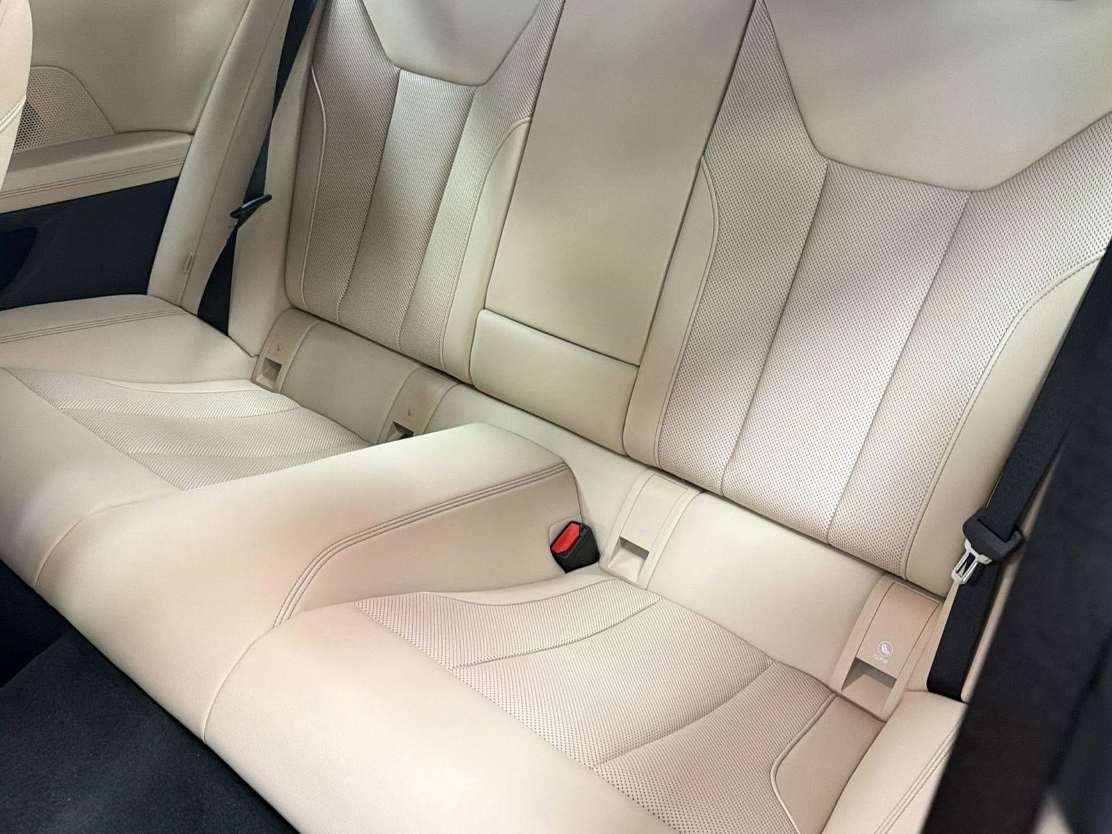 Used 2025 BMW 430i xDrive Coupe w/ Premium Package image 22