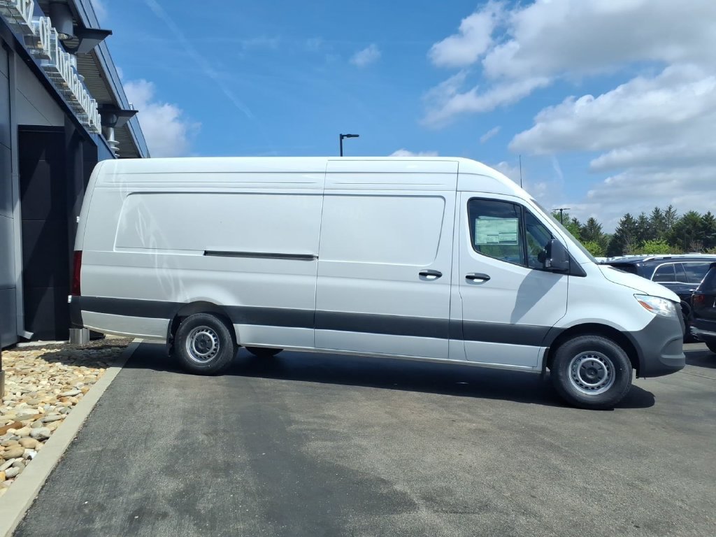 Used 2026 Mercedes-Benz Sprinter 2500 image 6