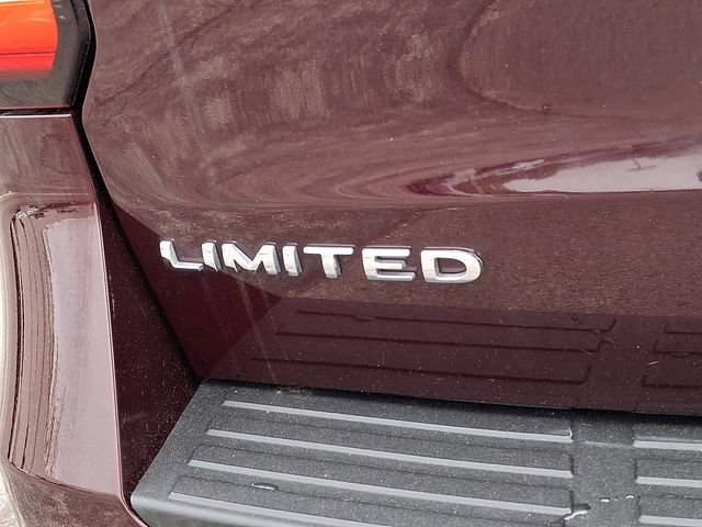 Used 2024 Ford Expedition Limited AWD/4WD image 34