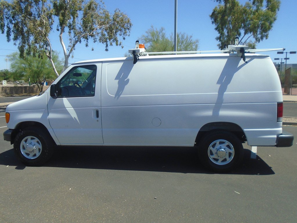 Used 2007 Ford E-250 and Econoline 250 RWD image 2