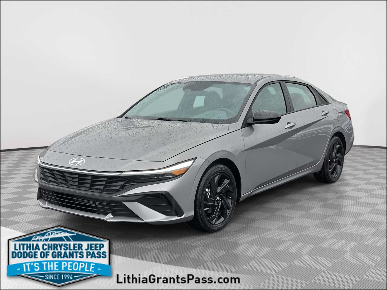 Used 2026 Hyundai Elantra Sport FWD image 1