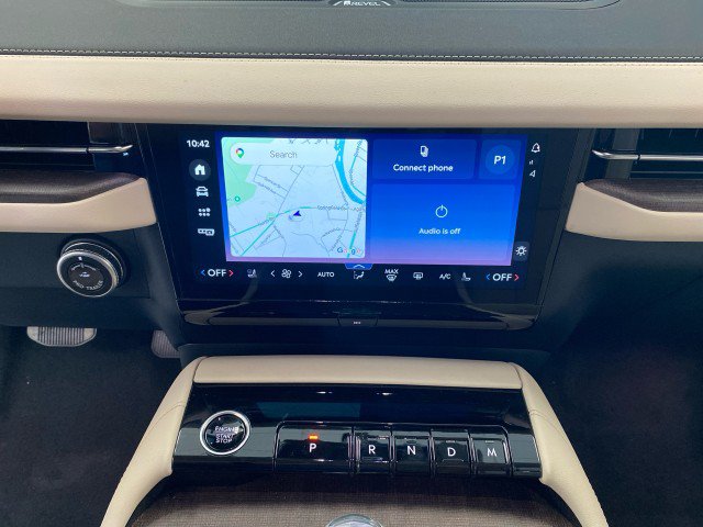 New 2027 Lincoln Navigator Premiere AWD/4WD image 25
