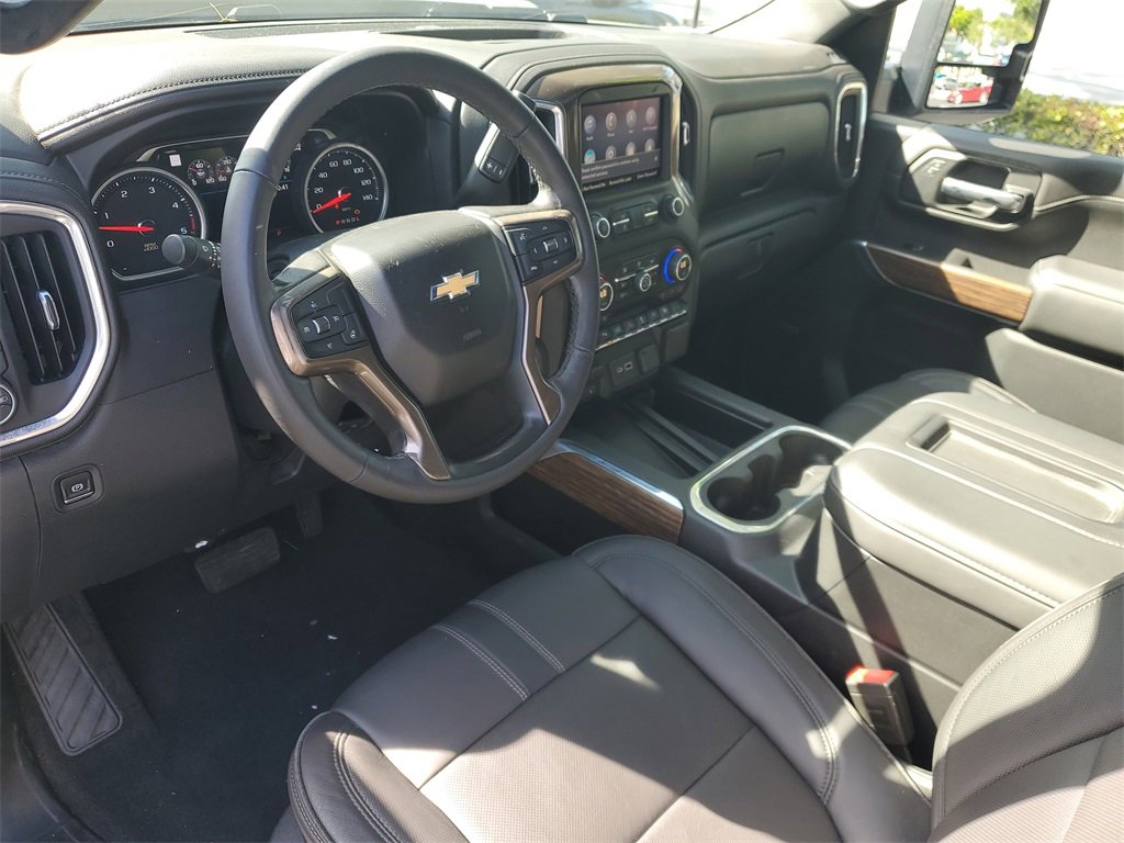 Used 2020 Chevrolet Silverado 2500 High Country image 15