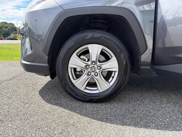 Used 2025 Toyota RAV4 XLE FWD image 25