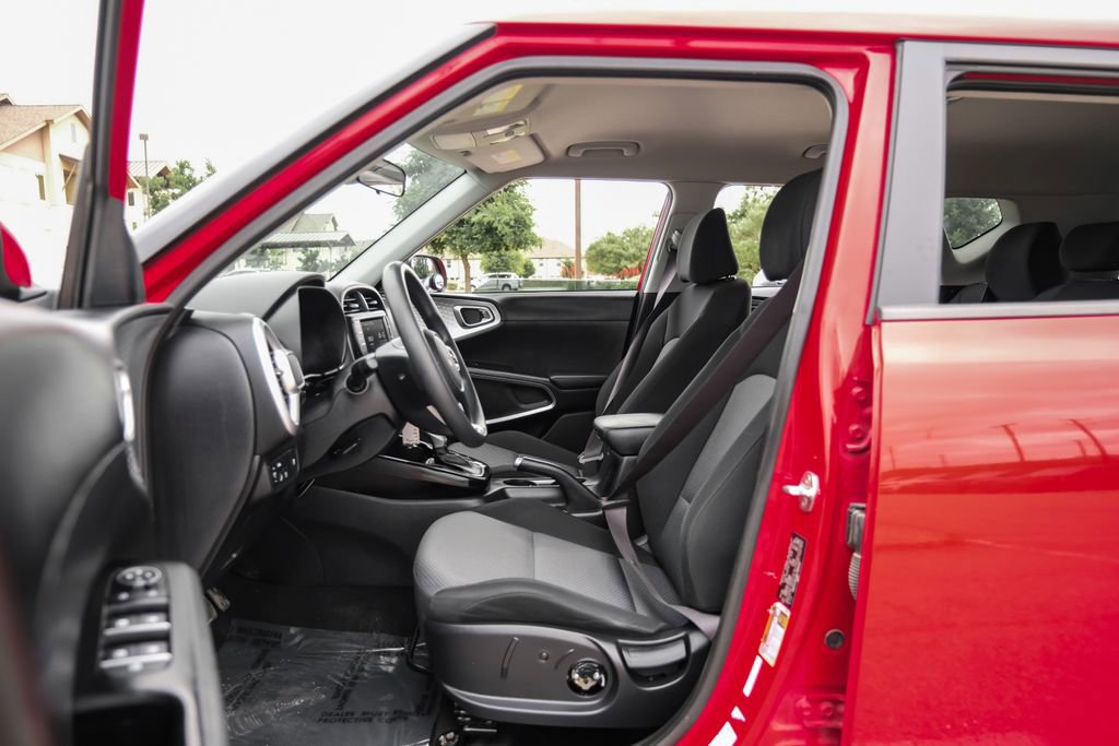 Used 2022 Kia Soul LX w/ Technology Package FWD image 39
