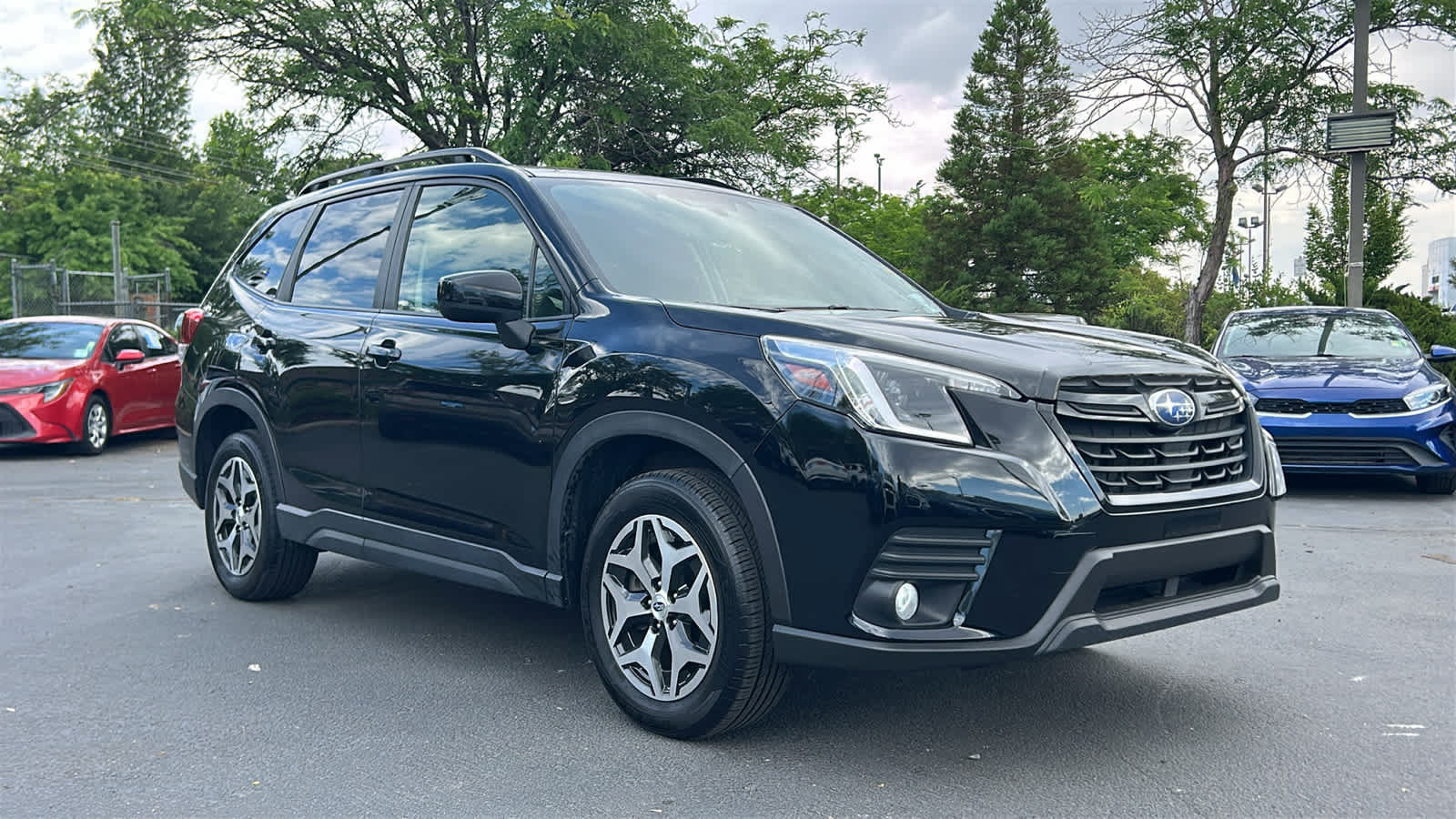 Certified 2023 Subaru Forester Premium AWD/4WD image 4