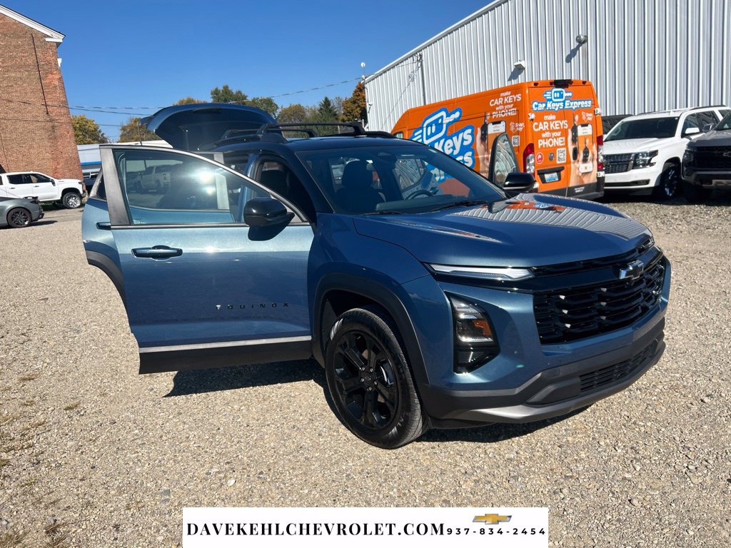 Used 2025 Chevrolet Equinox LT w/ Convenience Package II FWD image 28