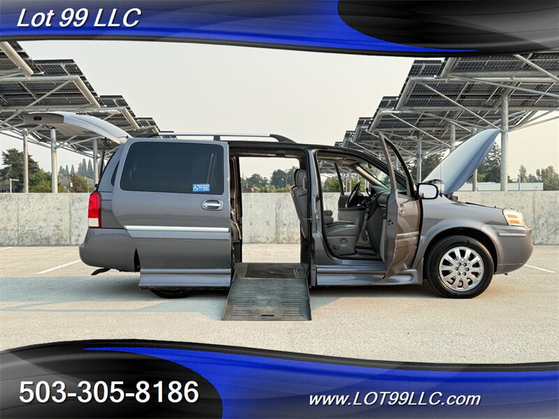 Used 2007 Buick Terraza CXL w/ Driver Confidence Package FWD image 22