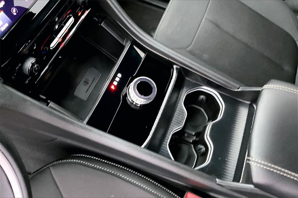 Used 2025 Jeep Grand Cherokee L Laredo w/ Luxury Tech Group I image 17