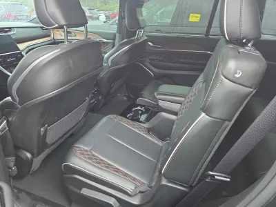 Used 2023 Jeep Grand Cherokee L Summit w/ Advanced Protech Group IV AWD/4WD image 6