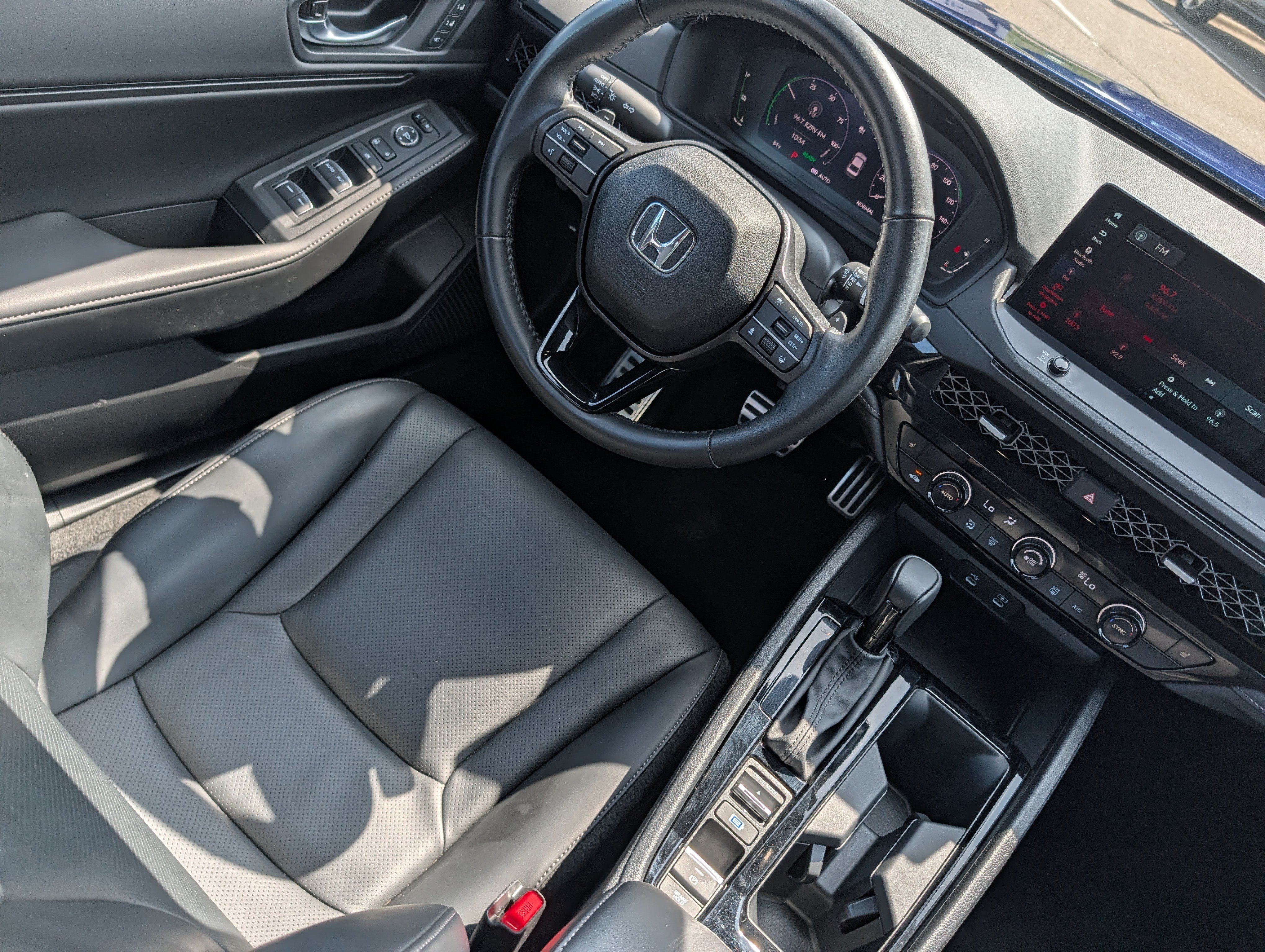 Used 2024 Honda Accord Sport image 9