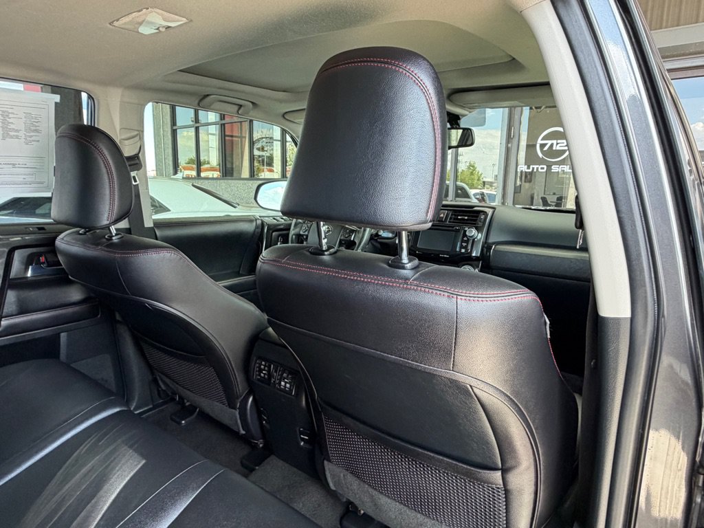 Used 2016 Toyota 4Runner Trail Premium AWD/4WD image 31