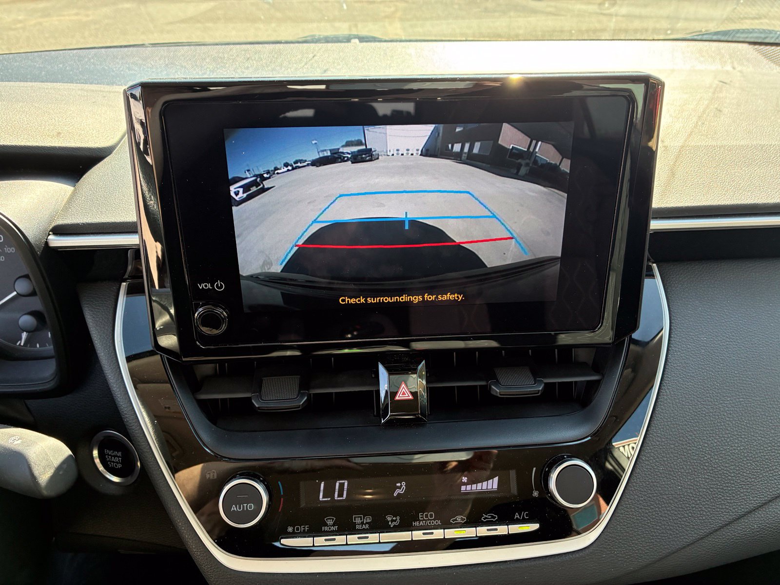 Used 2024 Toyota Corolla LE w/ LE Convenience Package FWD image 7