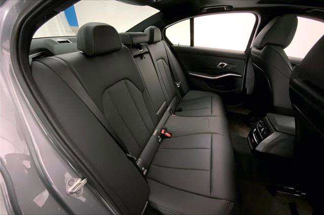 Used 2024 BMW 330i xDrive Sedan w/ Premium Package image 15