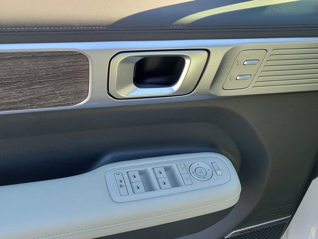 Used 2024 Hyundai Santa Fe Limited image 25