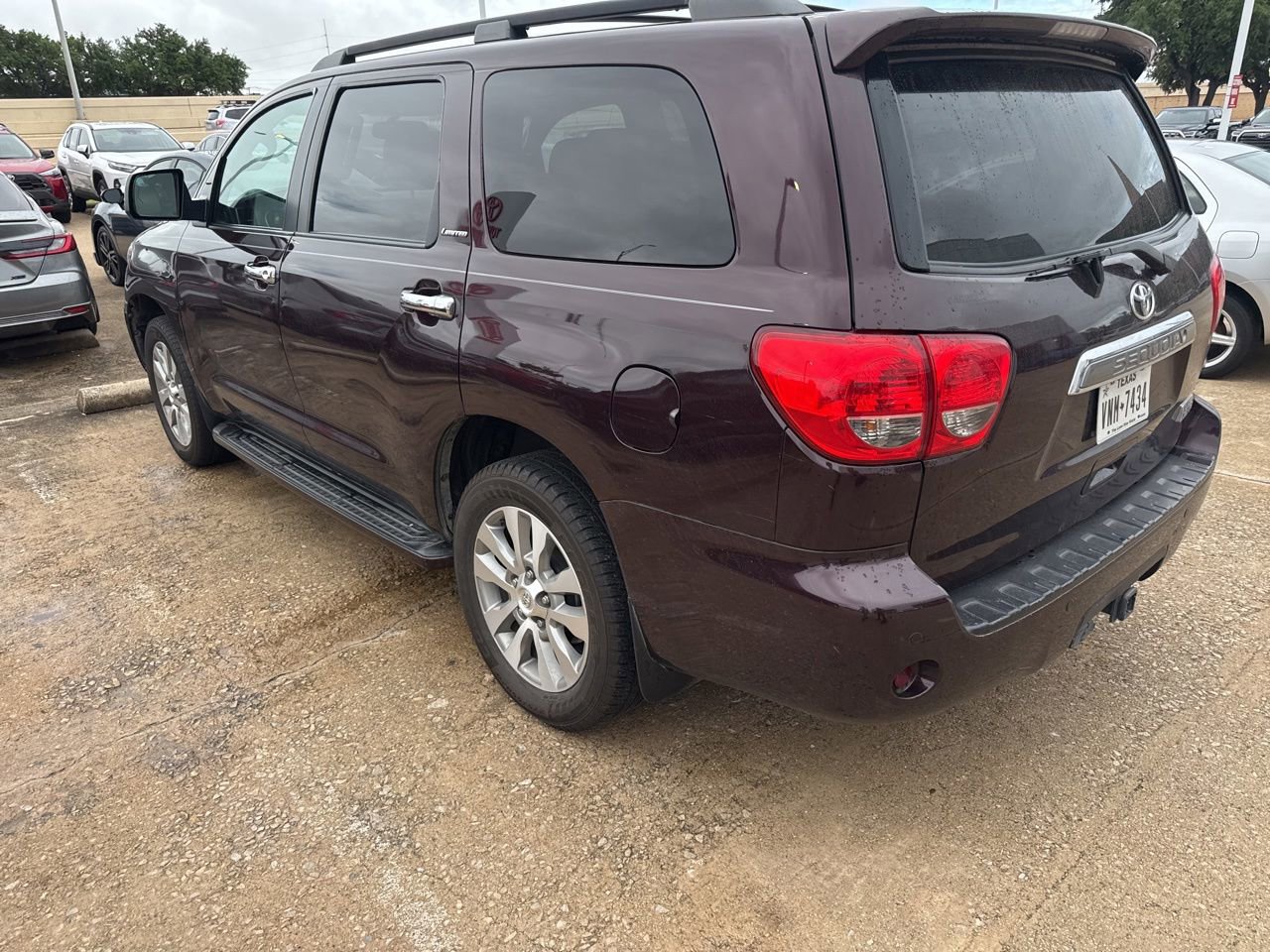 Used 2014 Toyota Sequoia Limited RWD image 4