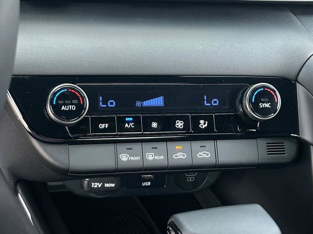 New 2025 Hyundai Elantra Sport w/ Cargo Package image 12